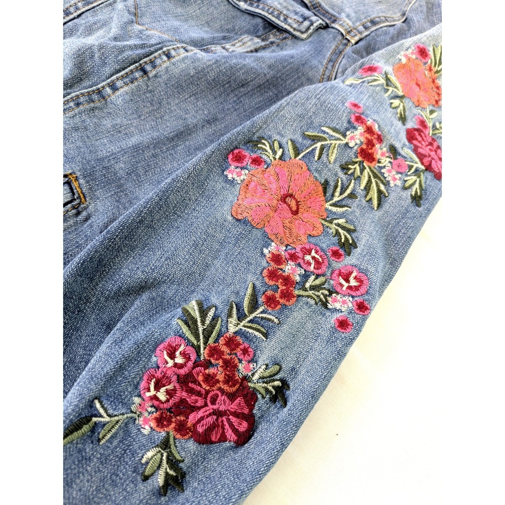 Ruff Hewn Floral Embroidered Denim Jacket Medium Wash Raw Hem Womens Size M - Picture 4 of 7